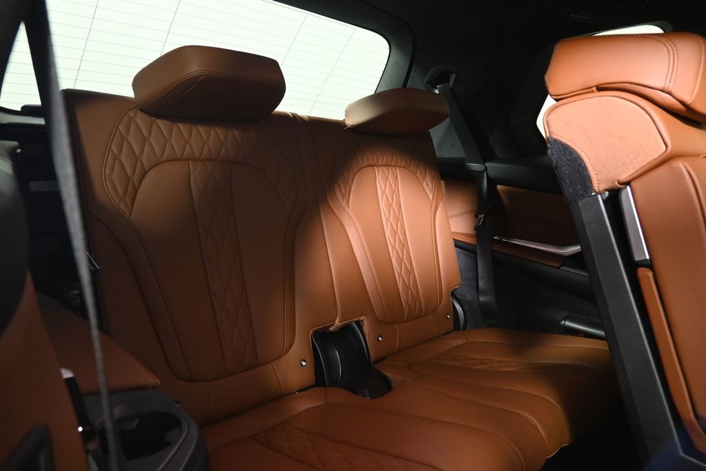 New 2027 Green Metallic BMW xDrive40i image 38