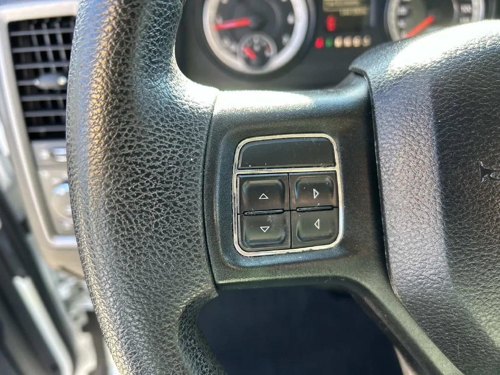 Used 2015 White Ram Express image 43