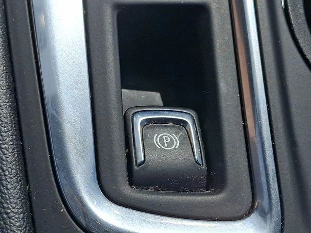 Used 2018 Silver Chevrolet LT image 24