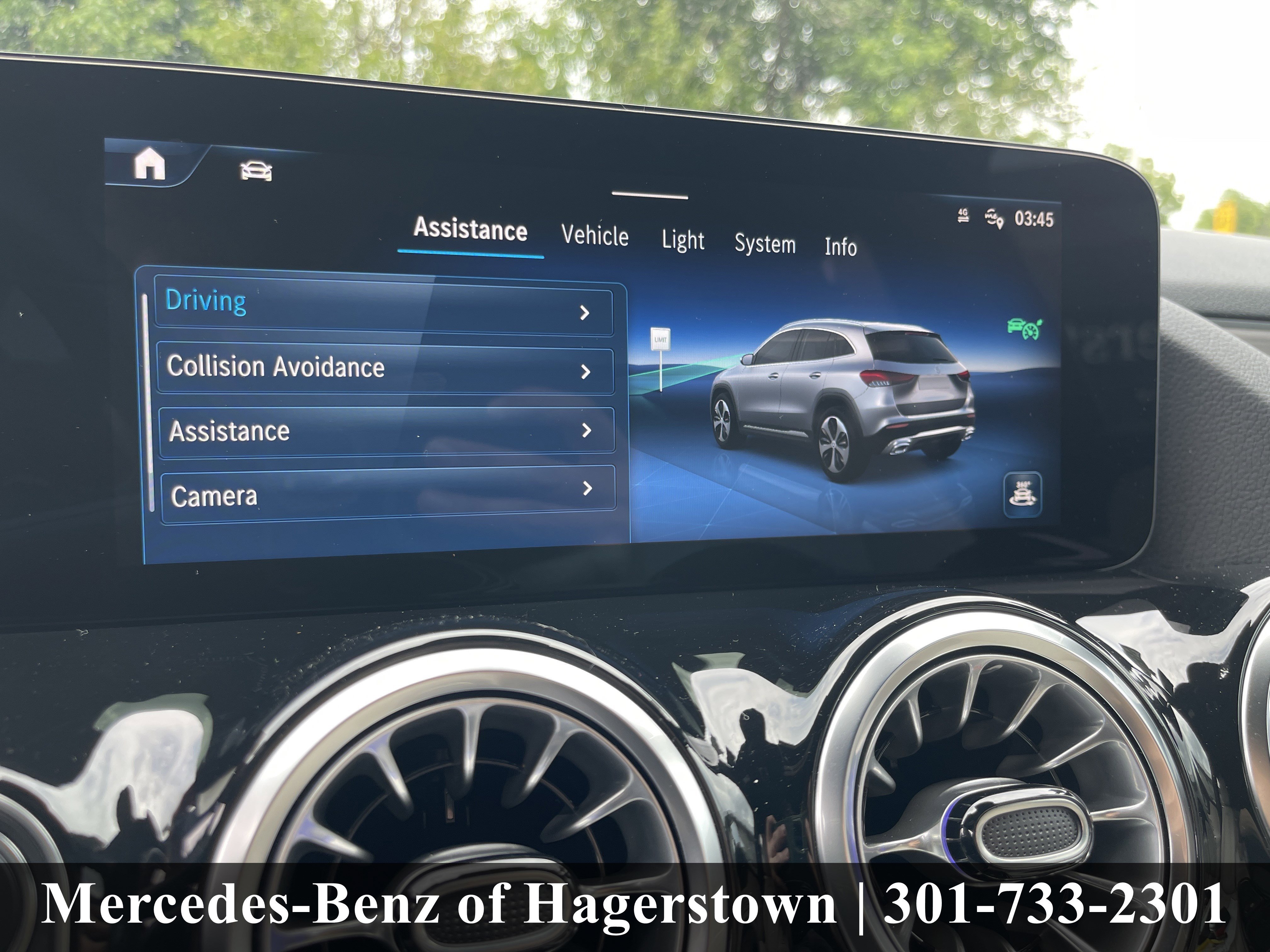 Certified Used 2026 MANUFAKTUR Patagonia Red Metallic Mercedes-Benz GLA 250 4MATIC® SUV image 12