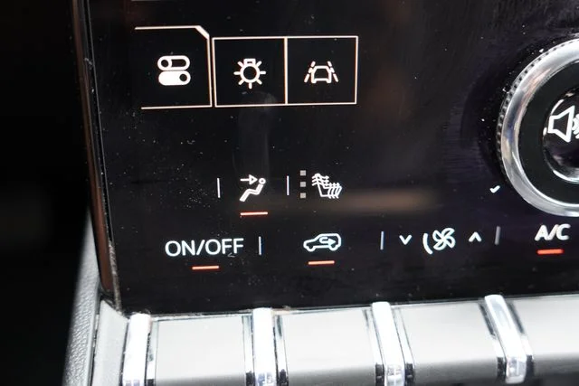 Used 2026 White GMC Elevation image 26