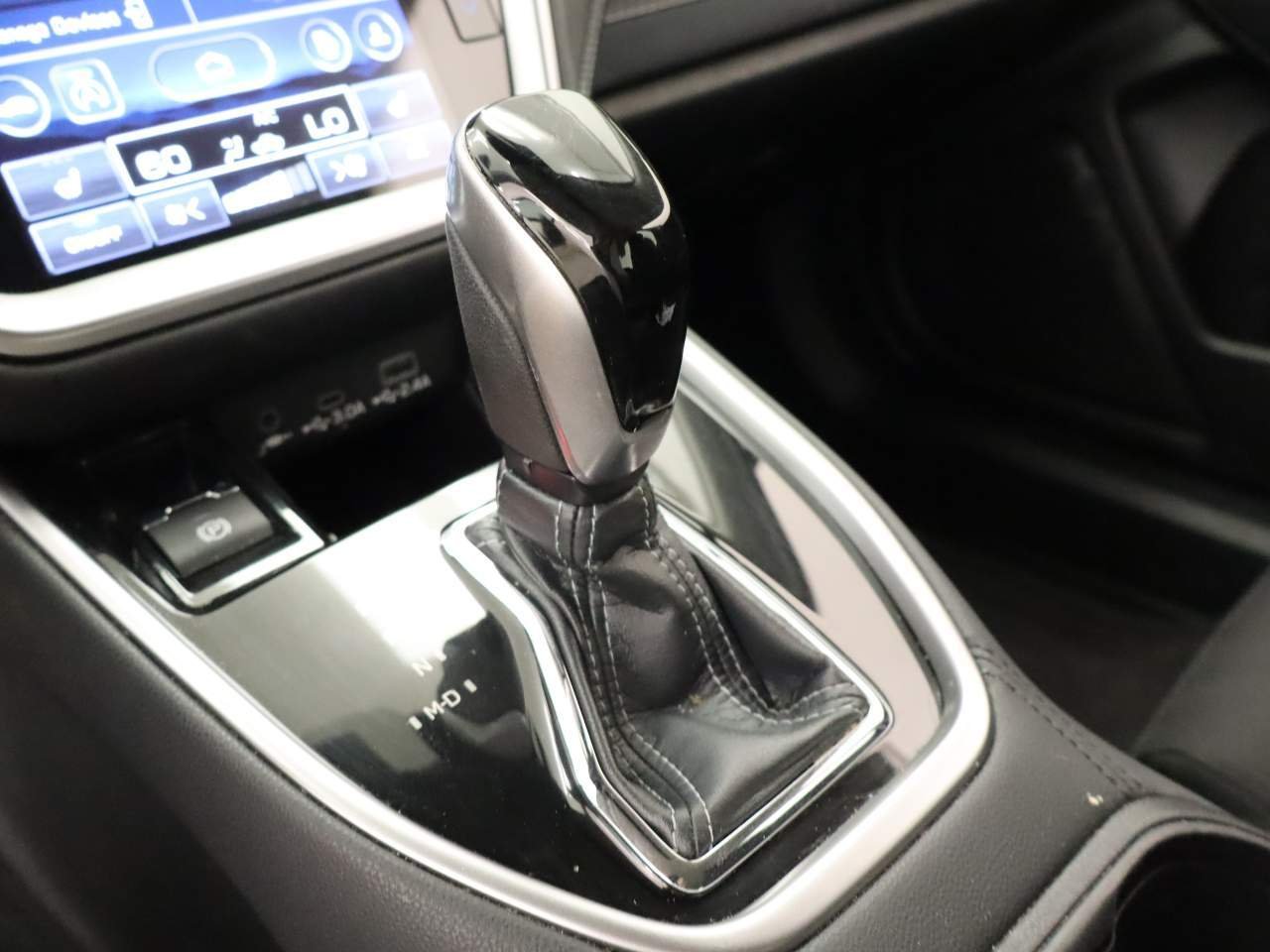 Used 2023 Crystal Black Silica Subaru Premium image 9