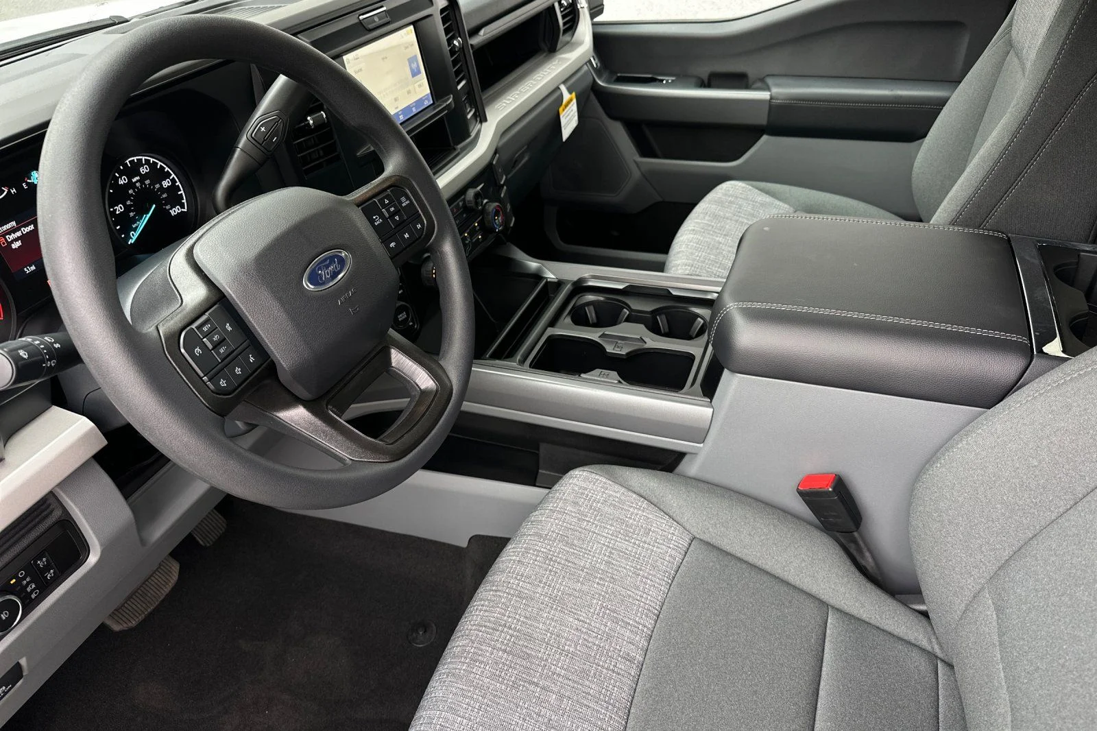 New 2026 Oxford White Ford F-250® XLT image 9