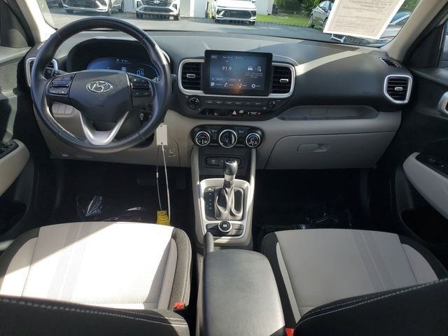 2023 Hyundai Venue SEL - Photo 23
