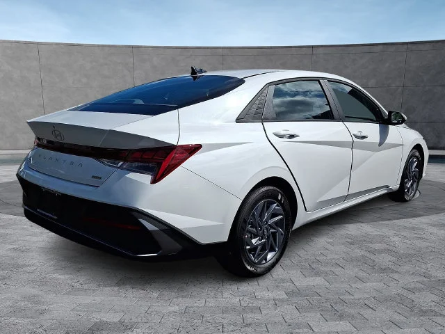 New 2026 White Hyundai Blue image 4