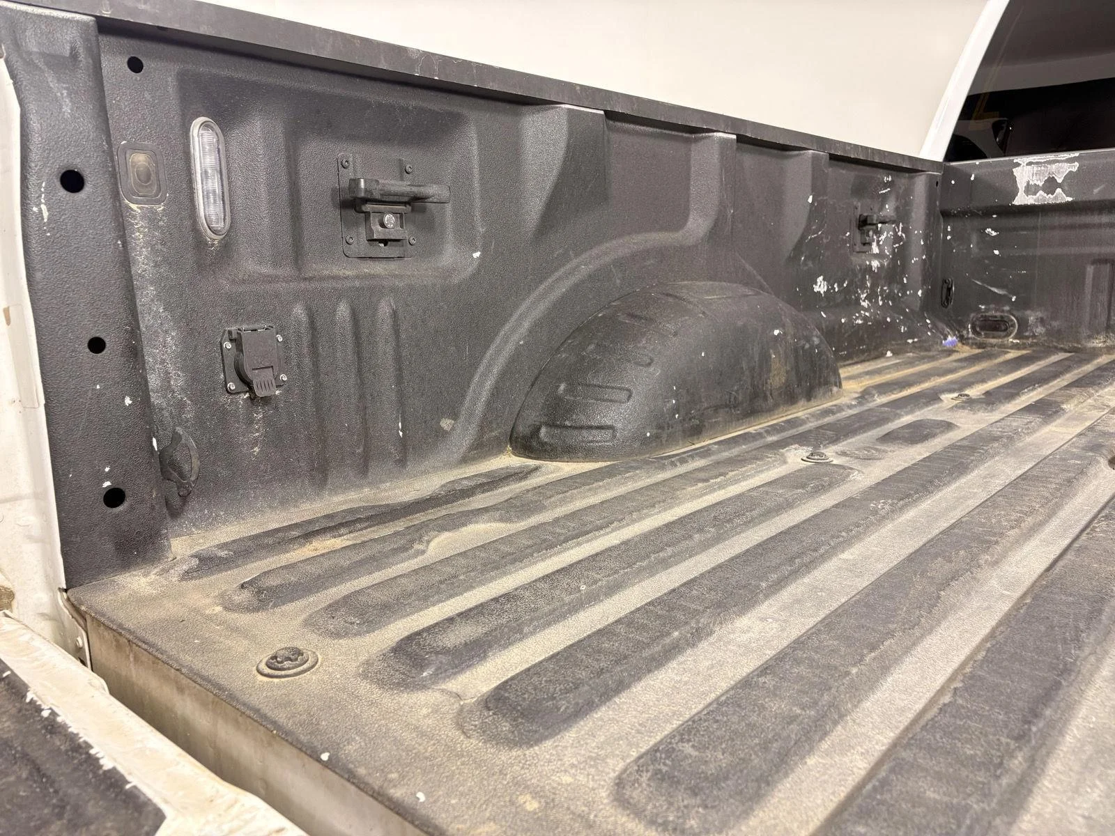 Used 2023 Oxford White Ford LARIAT image 7