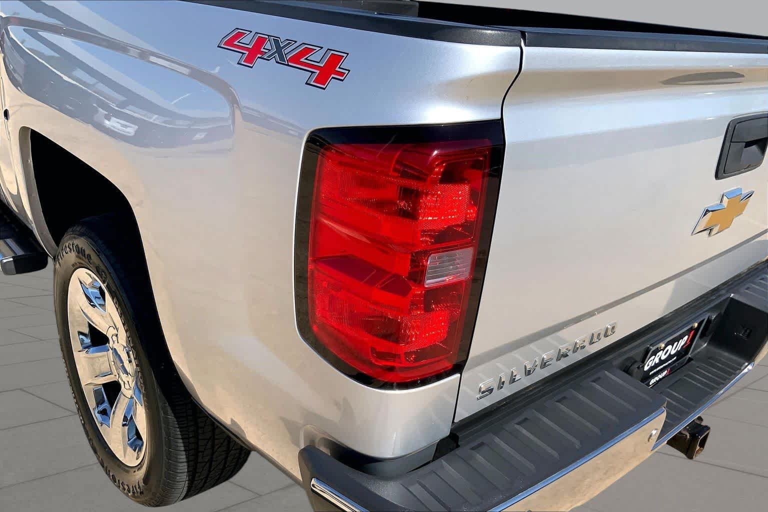 Used 2014 Silver Ice Metallic Chevrolet LTZ image 27