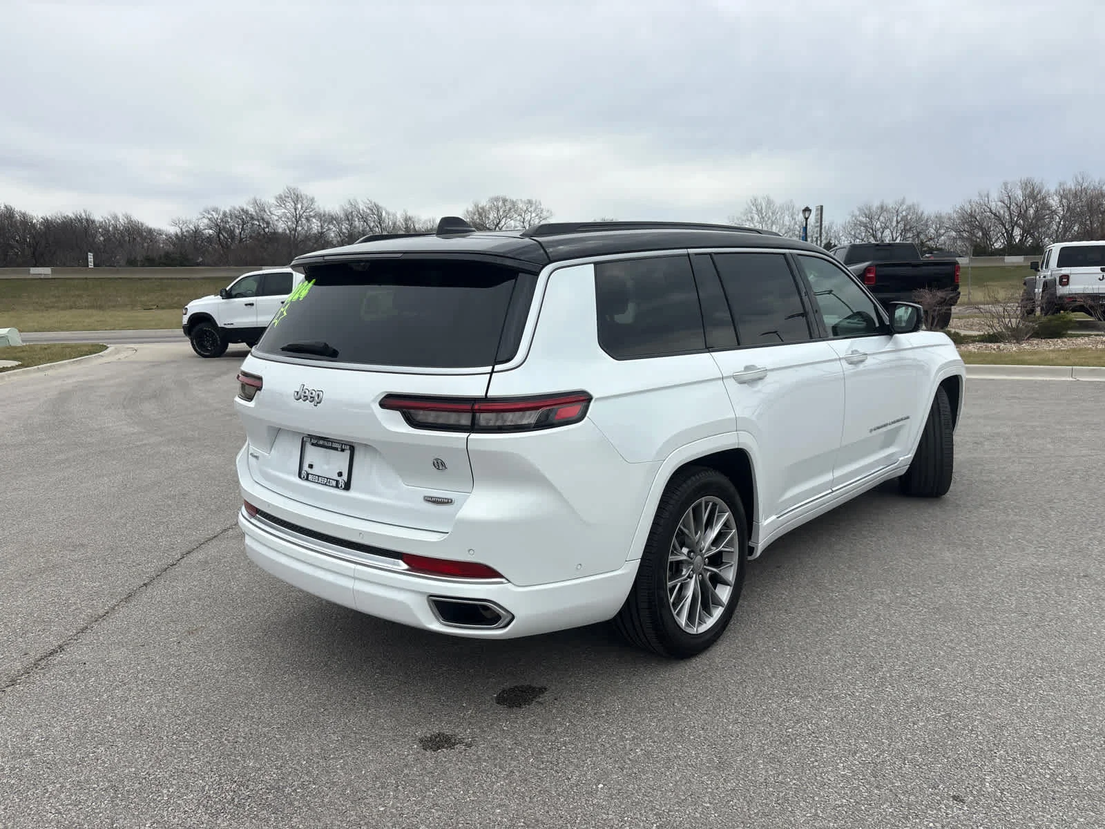 Used 2024 Bright White Clearcoat Jeep Summit image 9