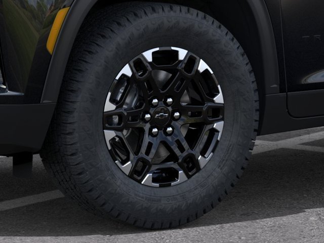 New 2027 Mosaic Black Metallic Chevrolet Z71 image 10