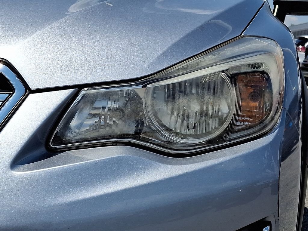 Used 2016 Silver Subaru 2.0i Premium image 10