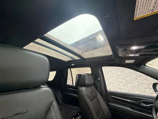 Used 2021 Onyx Black GMC Denali image 11