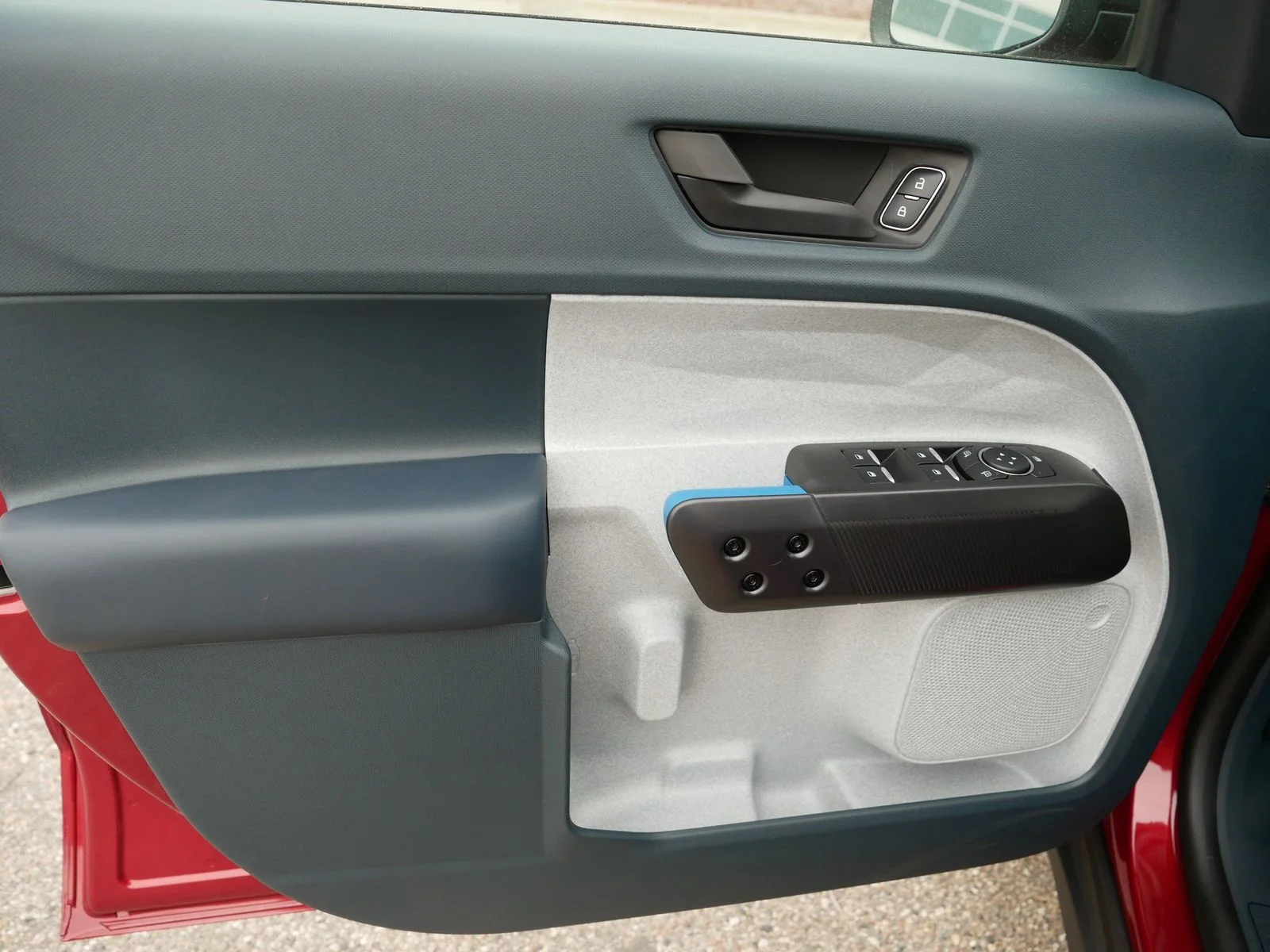 2025 Ford Maverick XLT - Photo 13