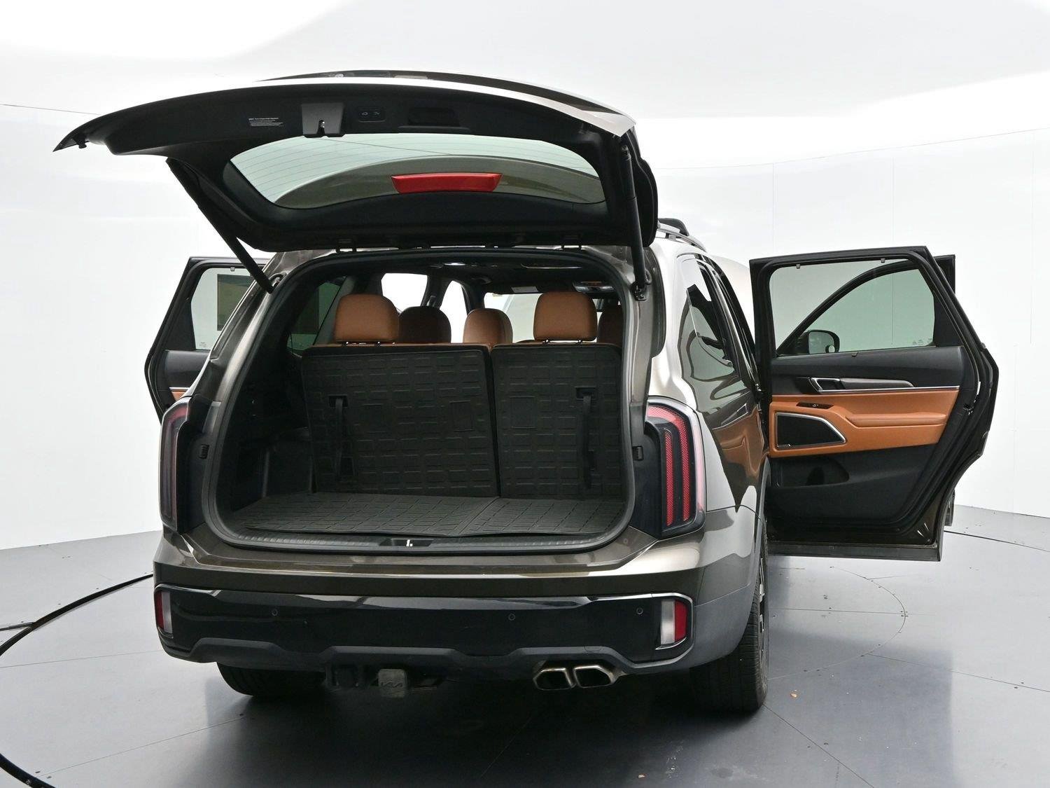 Used 2024 Dark Moss Kia EX X-Line image 52