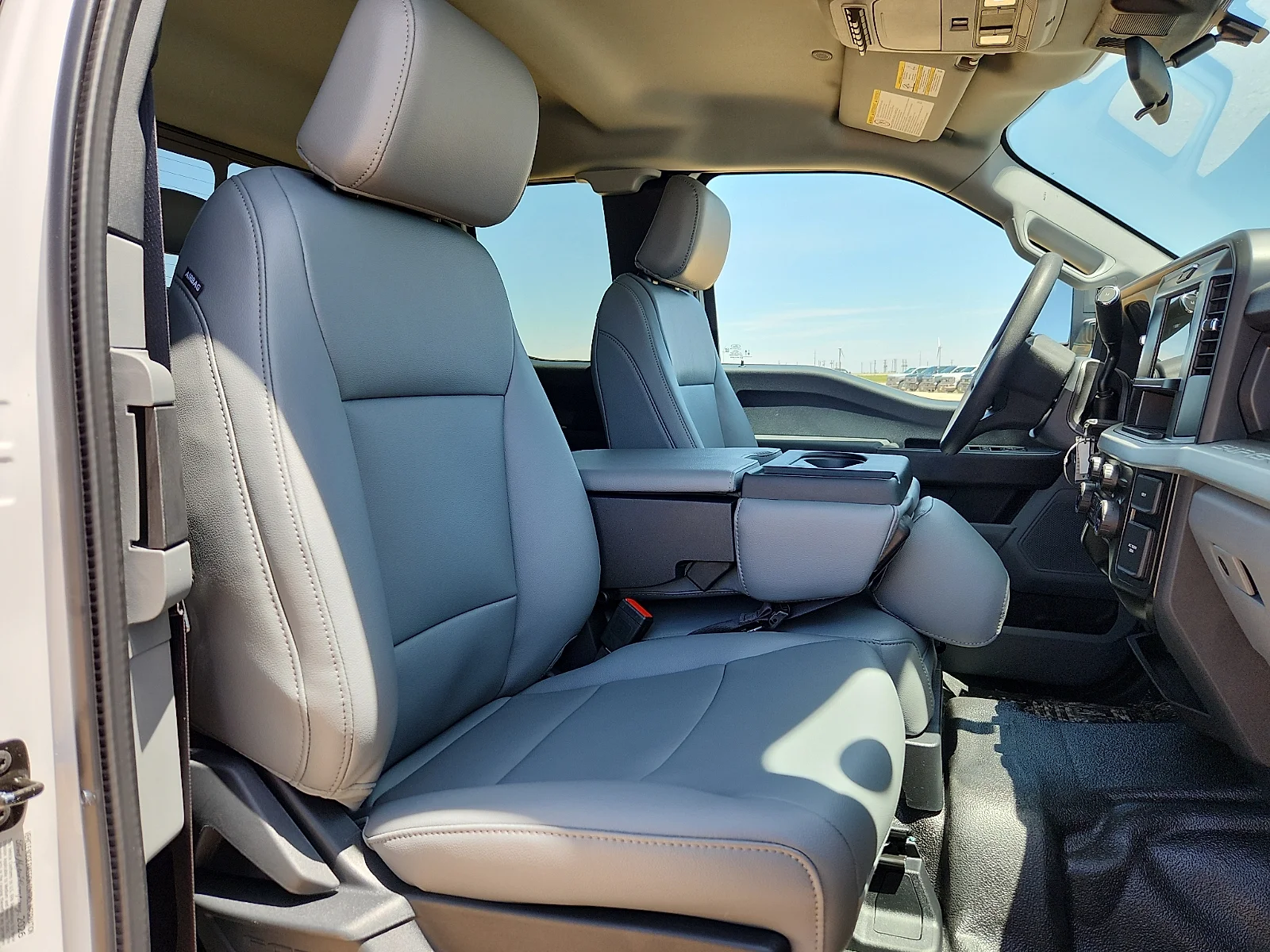New 2026 Oxford White Ford F-350® XL image 20