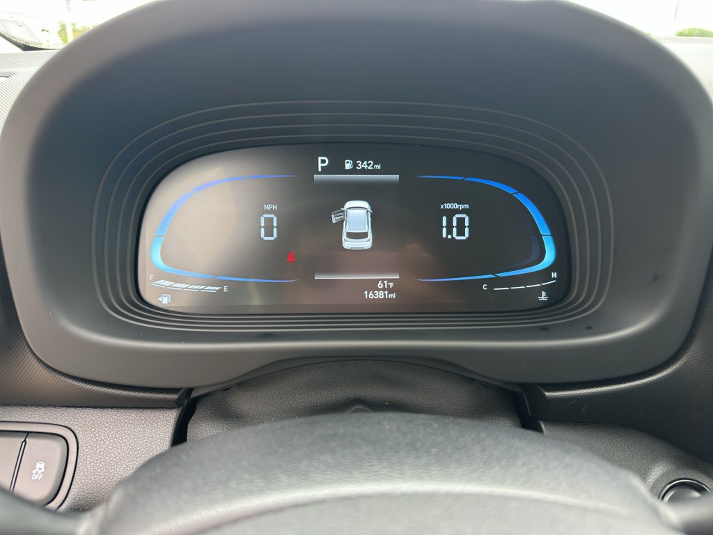 Used 2025 Onyx Black Hyundai SEL image 17