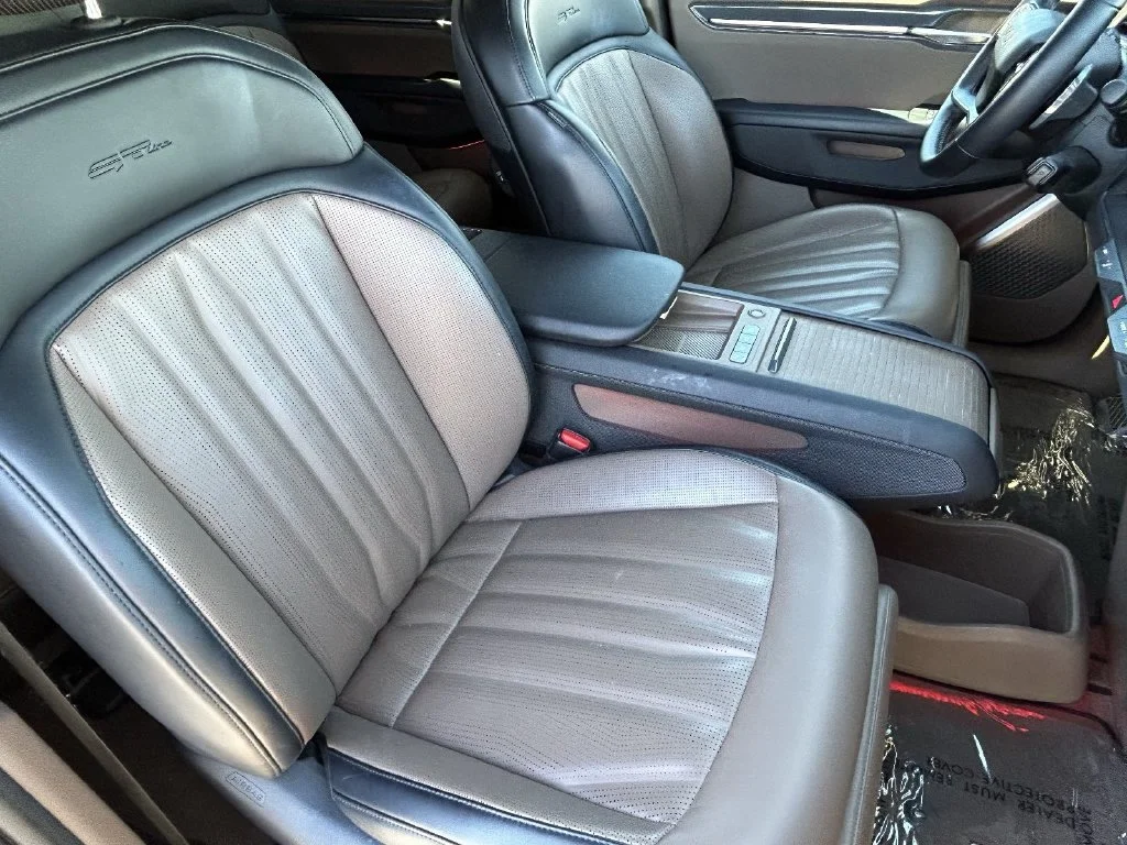 Used 2024 Ivory Kia GT-Line image 10