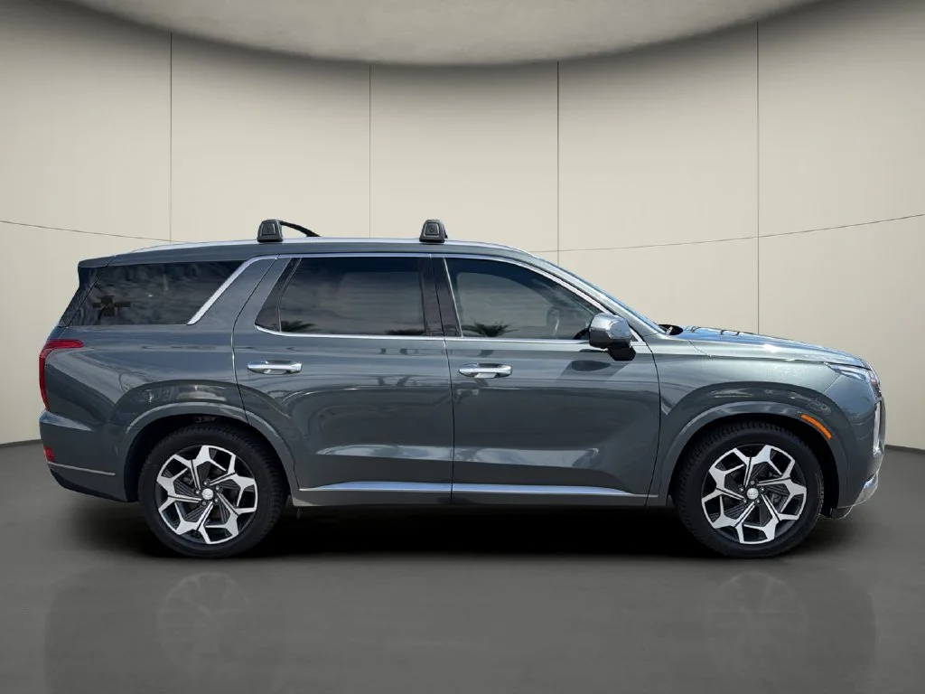 Used 2022 Gray Hyundai Calligraphy image 8