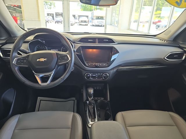 Used 2021 White Chevrolet LT image 11