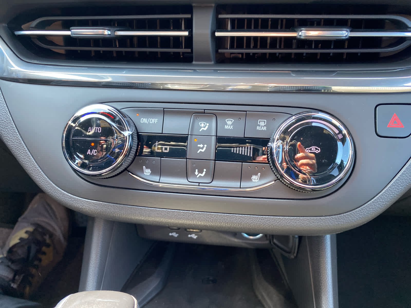 2026 Buick Envista Preferred - Photo 14