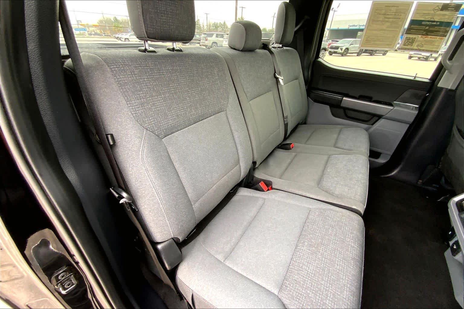 Used 2024 Agate Black Metallic Ford XLT image 29