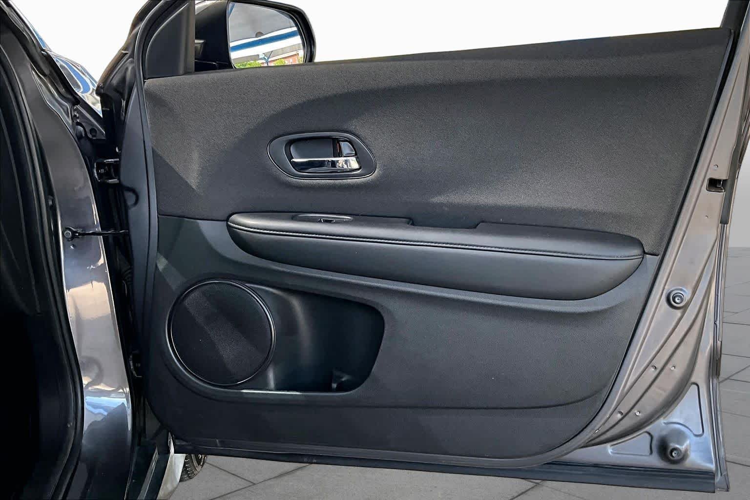 2019 Honda HR-V LX - Photo 23