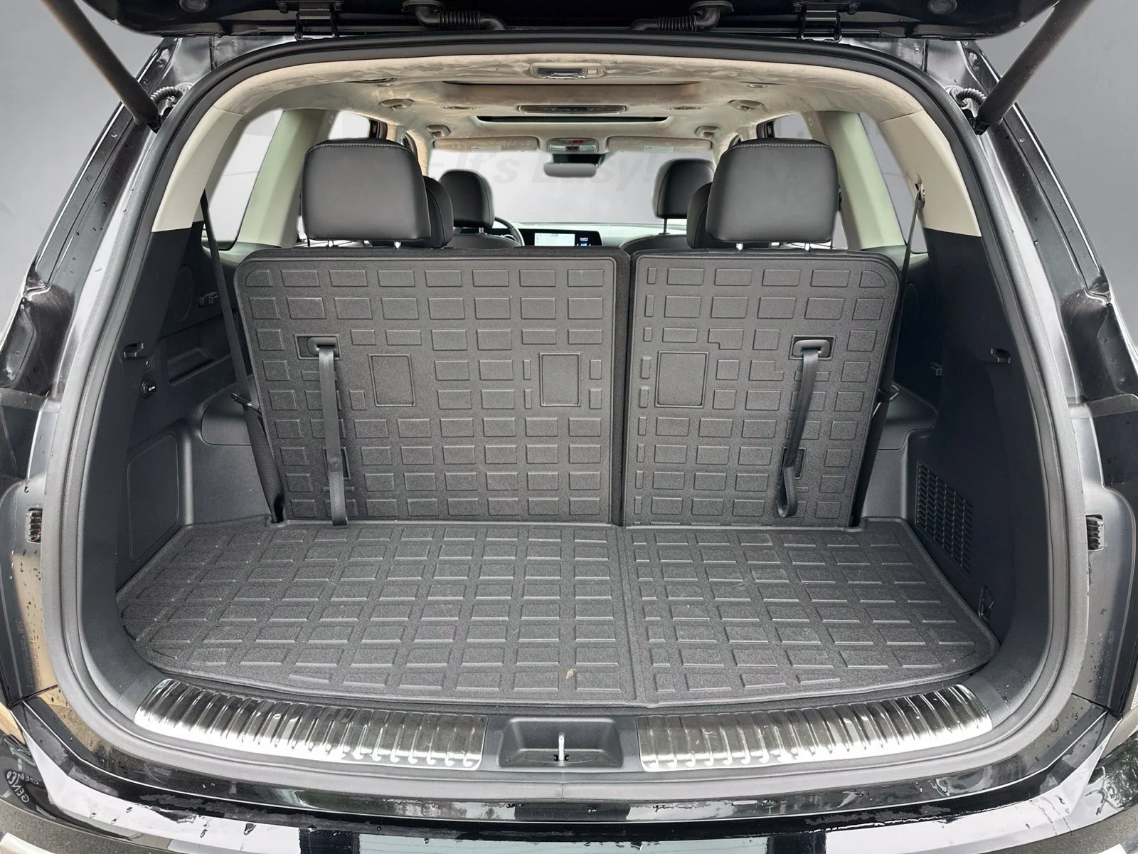Used 2025 Black Kia SX-Prestige image 24