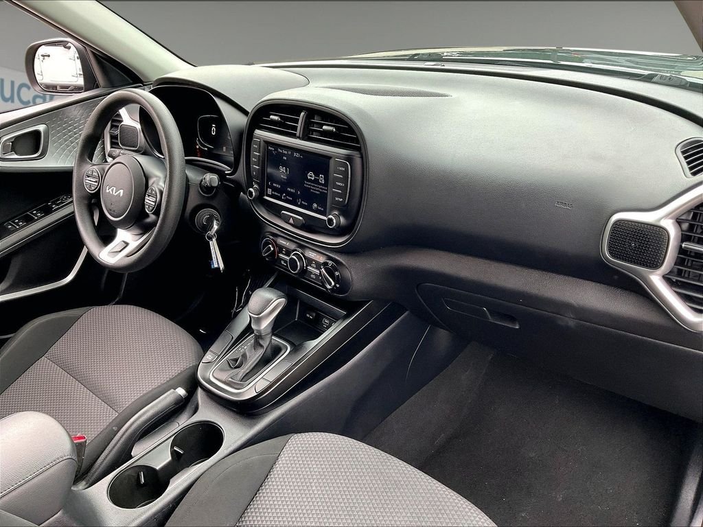 Used 2024 Gravity Gray Kia LX image 13