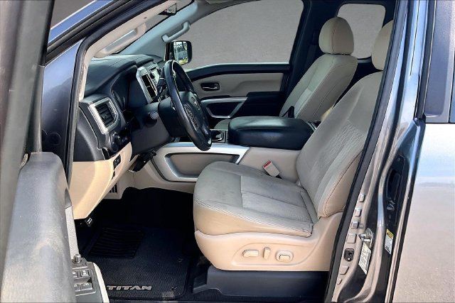 Used 2018 Gun Metallic Nissan SV image 21