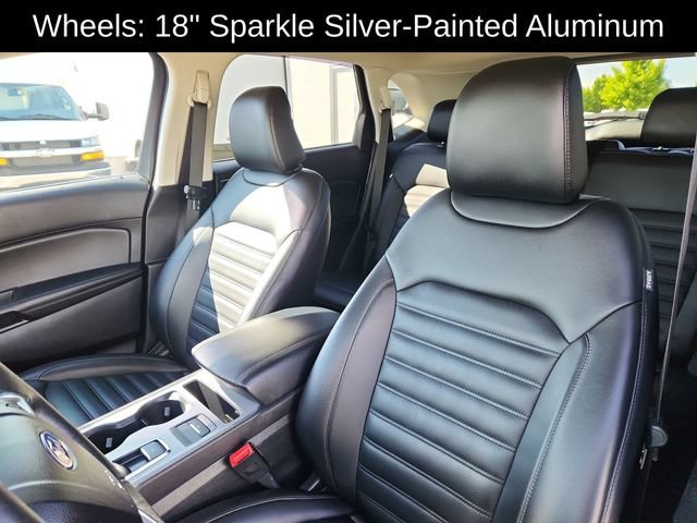 Used 2022 Silver Ford SEL image 23