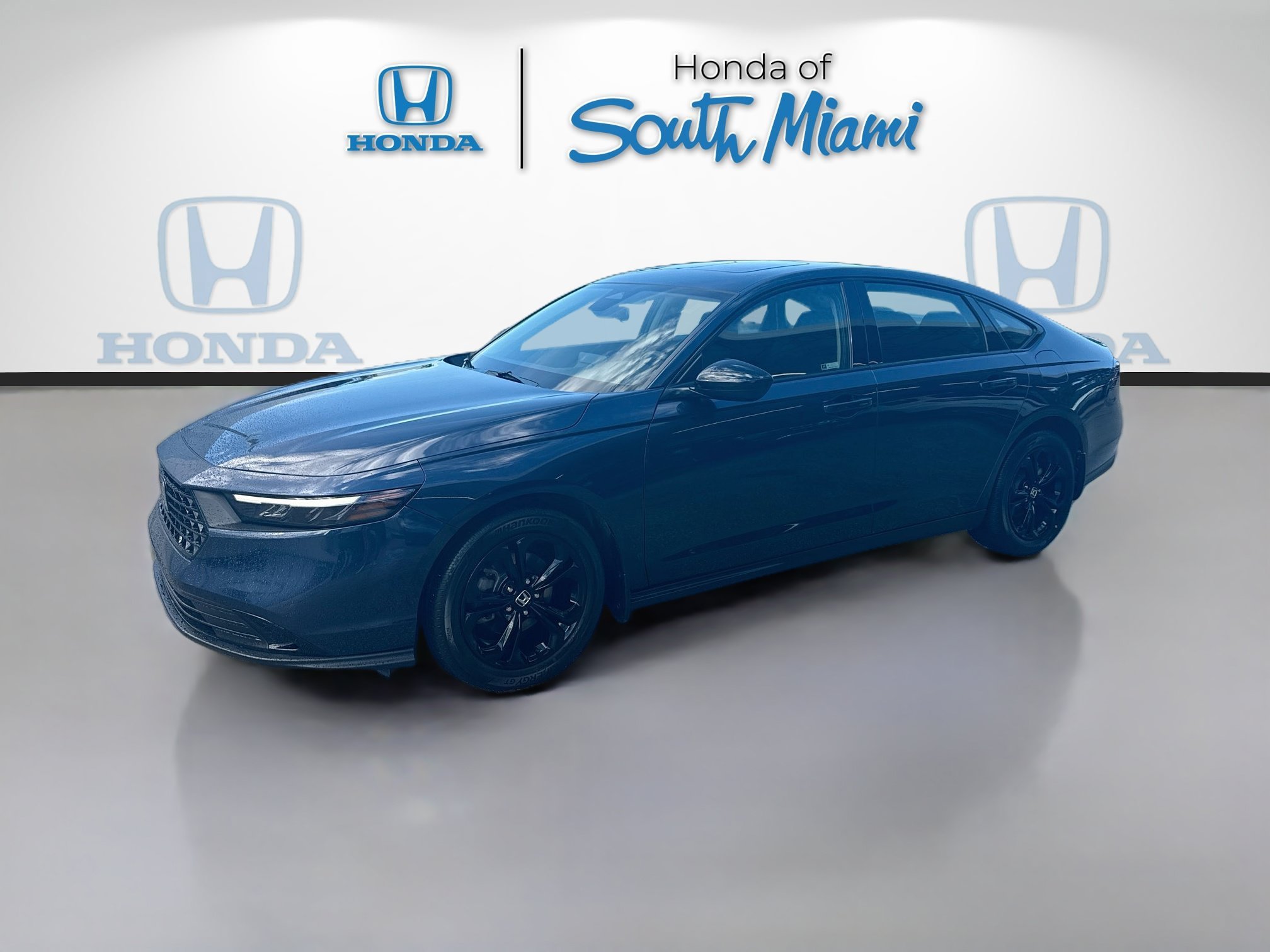 Certified Used 2025 Canyon River Blue Metallic Honda 1.5T SE image 3