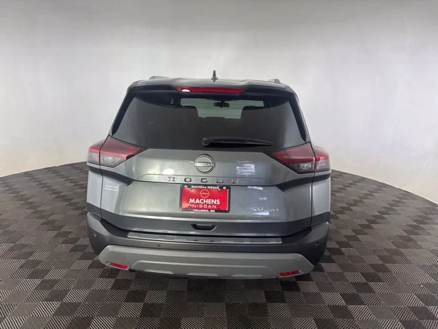 Used 2023 Gray Nissan SV image 9