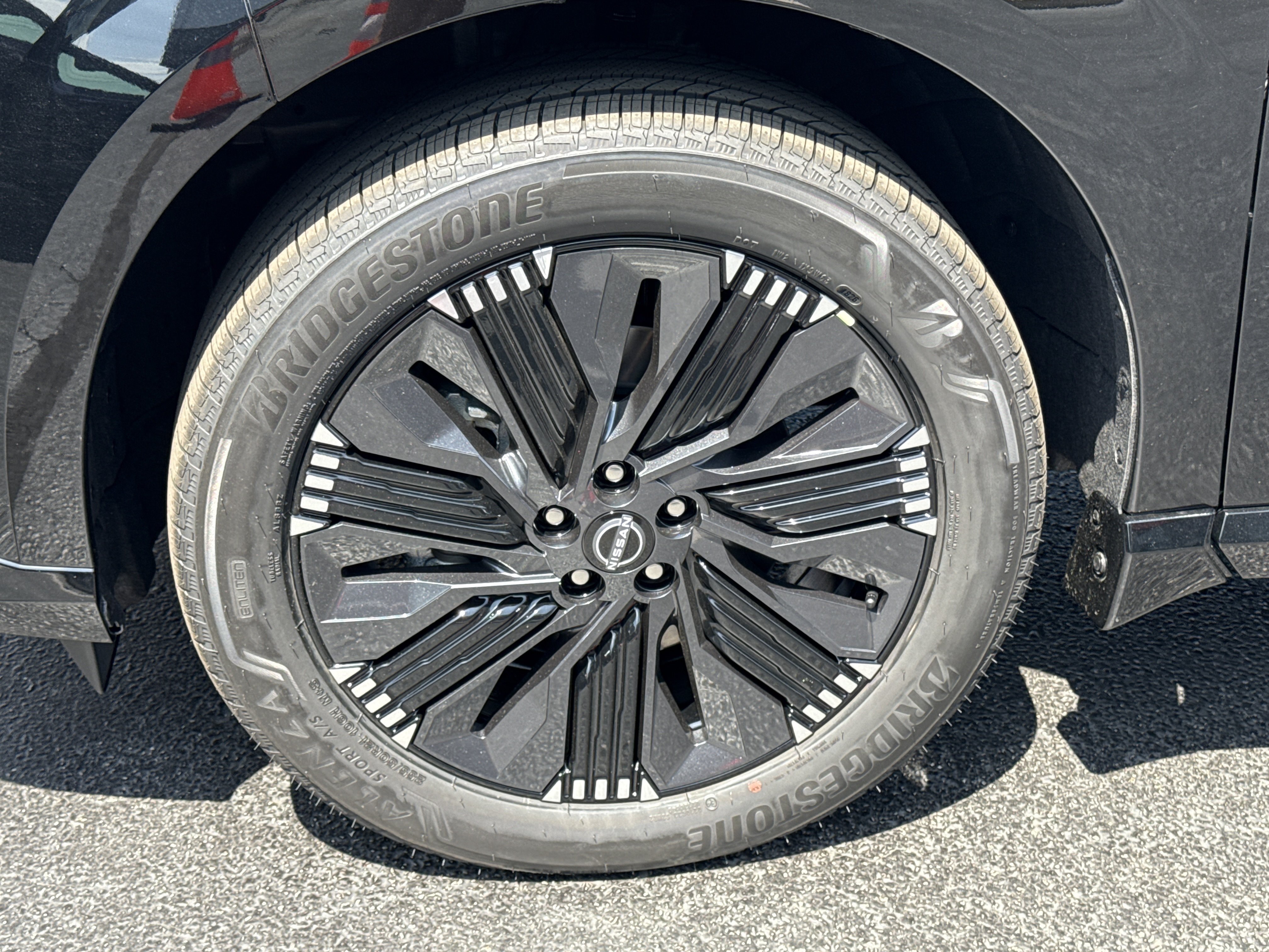 New 2026 Super Black Nissan Platinum image 15