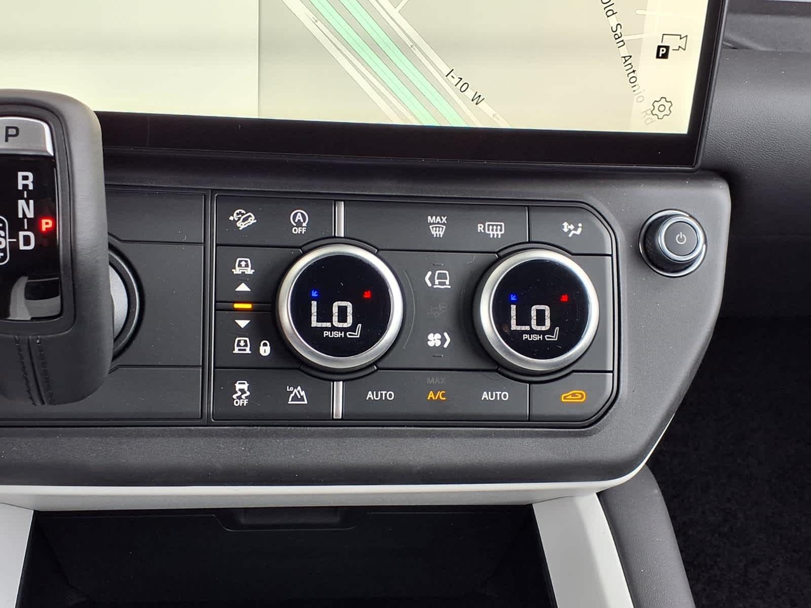 New 2026 Fuji White Land Rover X-Dynamic SE image 15