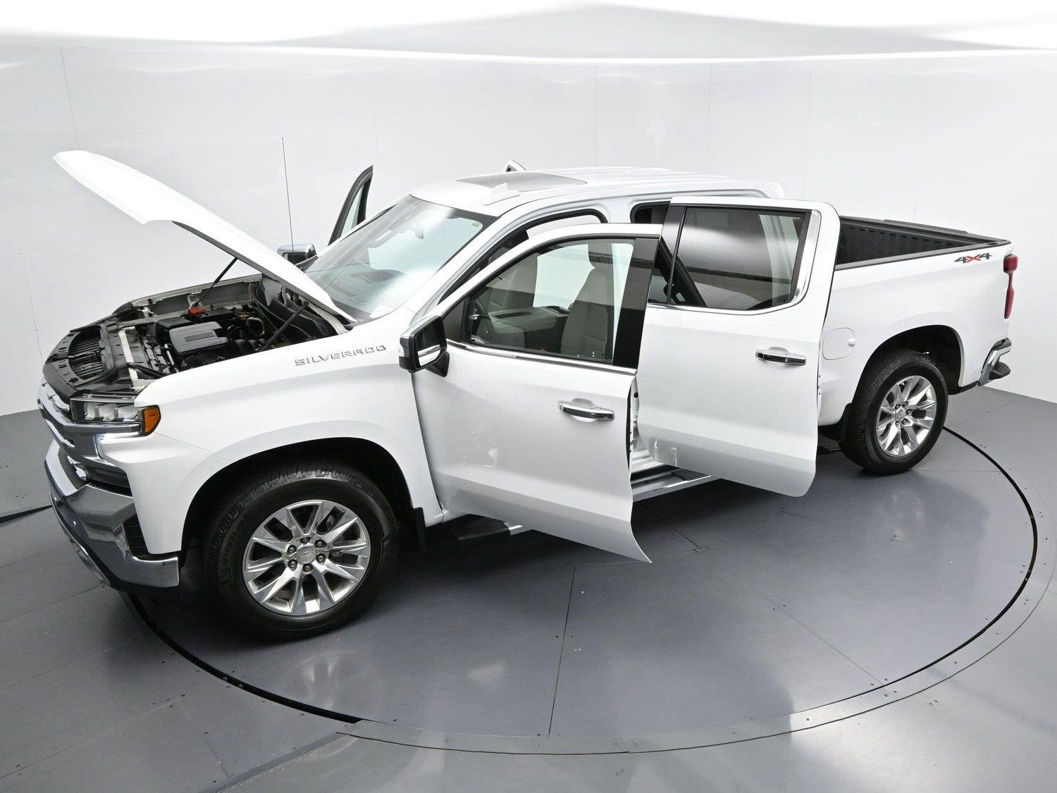 Used 2021 SUMMIT WHITE Chevrolet LTZ image 41