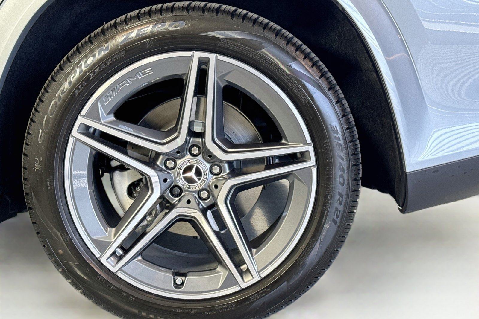New 2027 Cirrus Silver Metallic Mercedes-Benz GLS 450 image 30