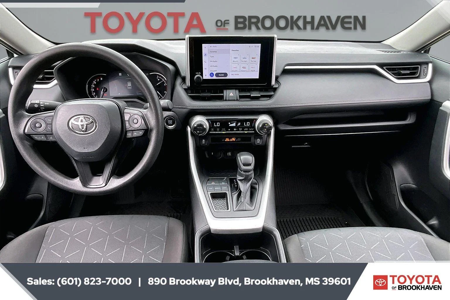 Used 2024 Ice Cap Toyota XLE image 13
