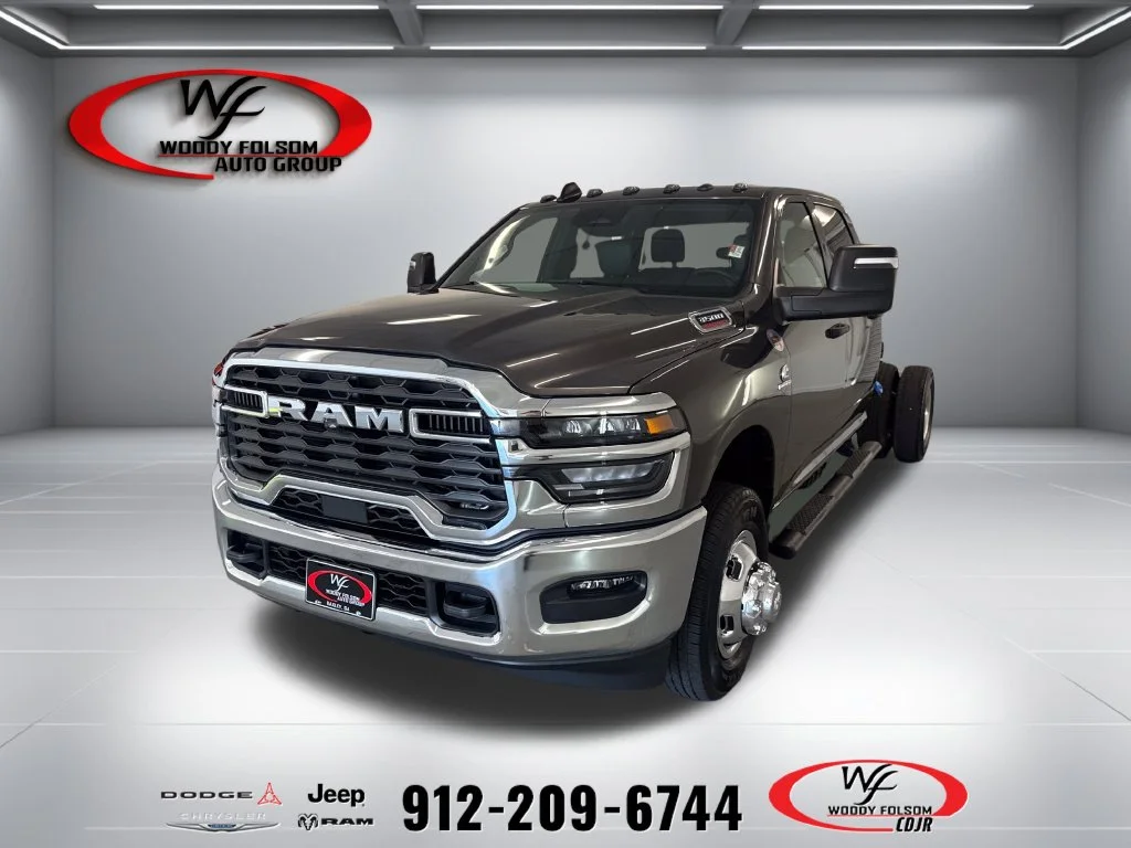 New 2027 Granite Crystal Metallic Clear-Coat Paint RAM Tradesman image 1