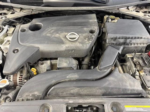 Used 2013 Black Nissan 2.5 SL image 21