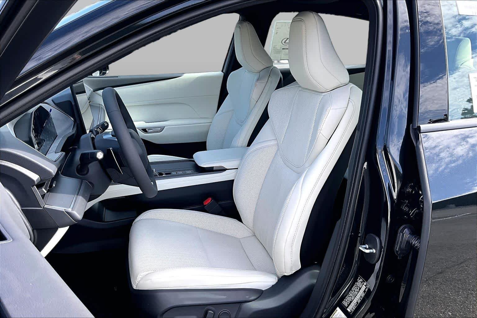 New 2026 Caviar Lexus PREMIUM image 18