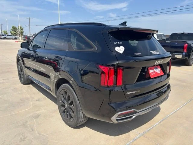 Used 2023 Black Kia SX image 4