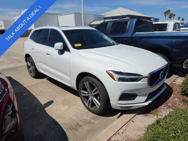 2021 Volvo XC60 Momentum FWD photo