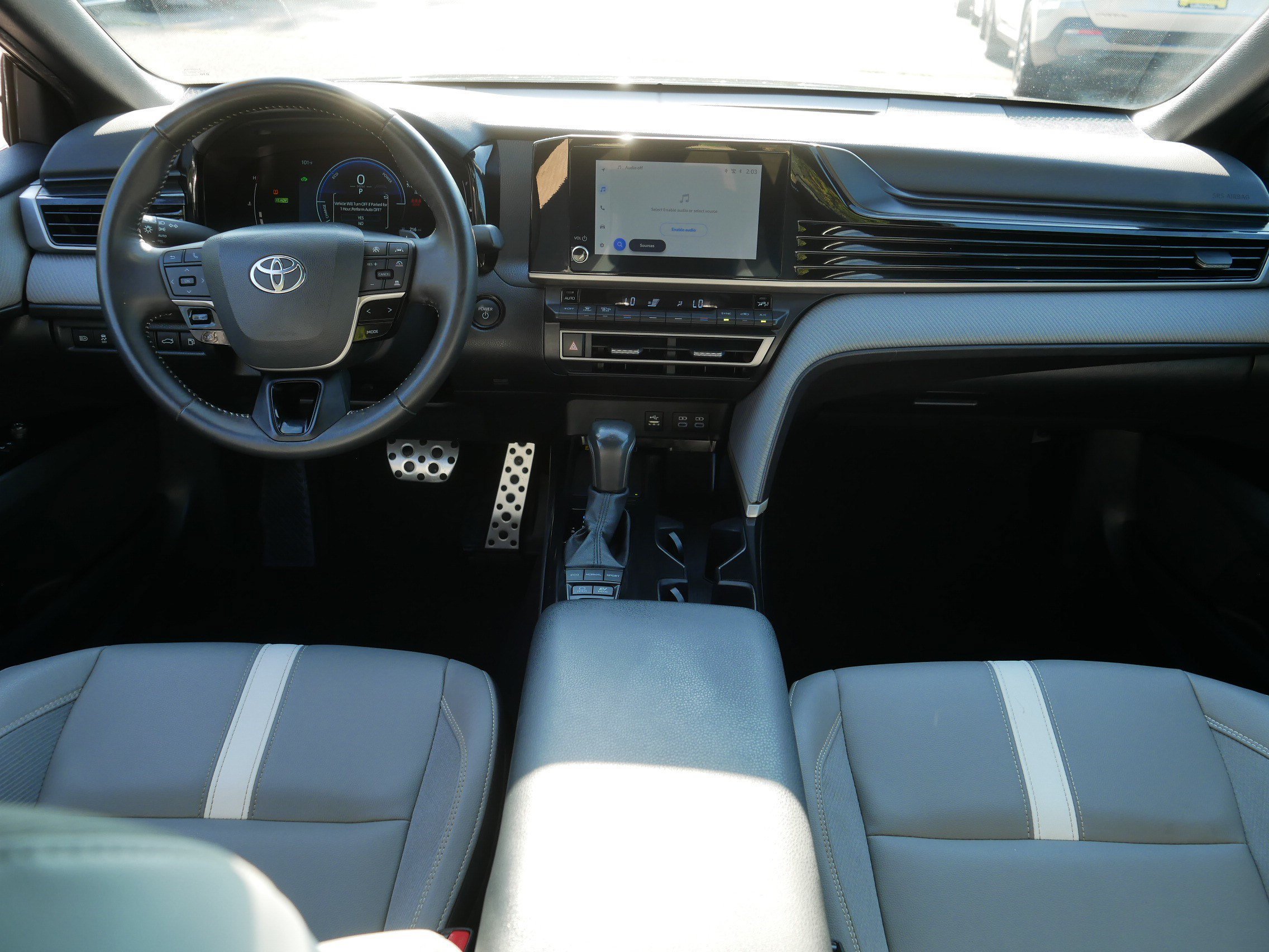 Used 2025 Underground Toyota SE image 10