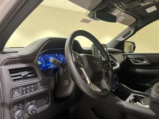 Used 2024 Summit White Chevrolet Z71 image 9