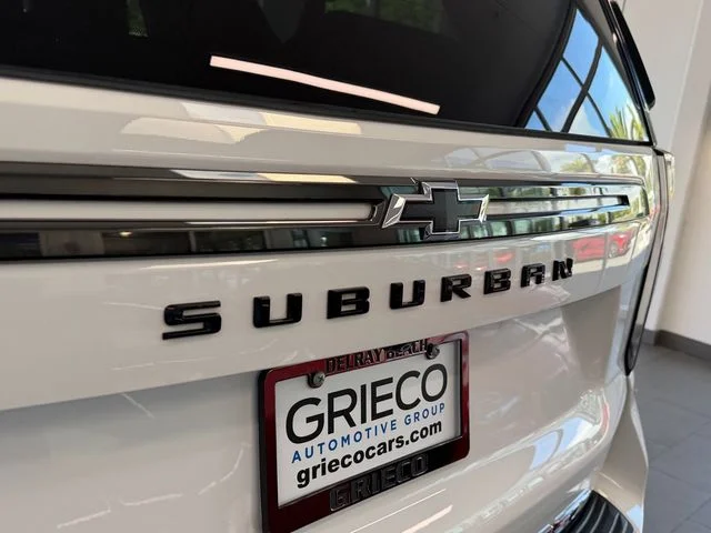 Used 2022 White Chevrolet RST image 12