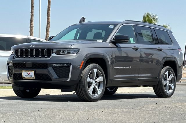 New 2026 Baltic Gray Metallic Clear-Coat Exterior Paint Jeep Limited image 7