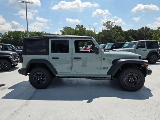 New 2026 Earl Clearcoat Jeep Sport image 10