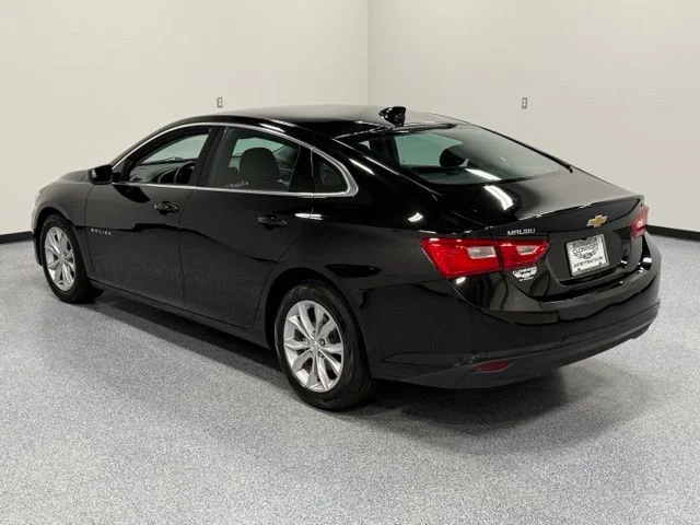 Used 2025 Black Chevrolet LT image 7