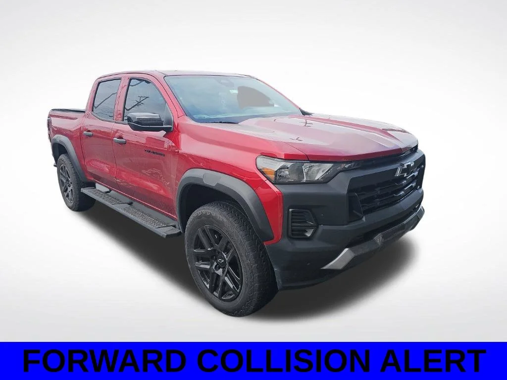 Used 2024 Red Chevrolet Trail Boss image 3