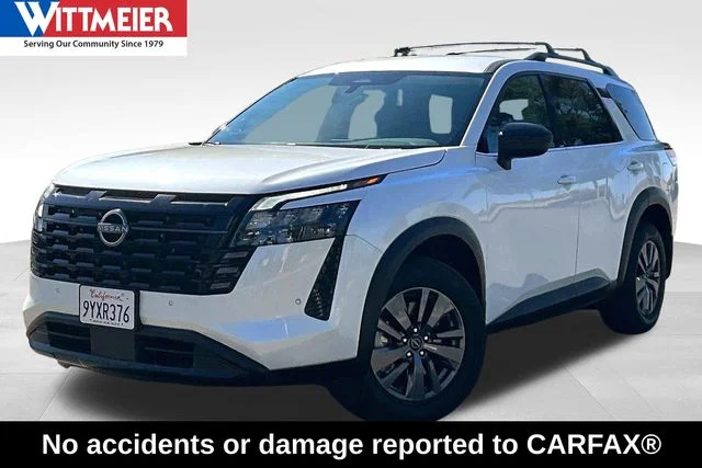 2026 Nissan Pathfinder SV