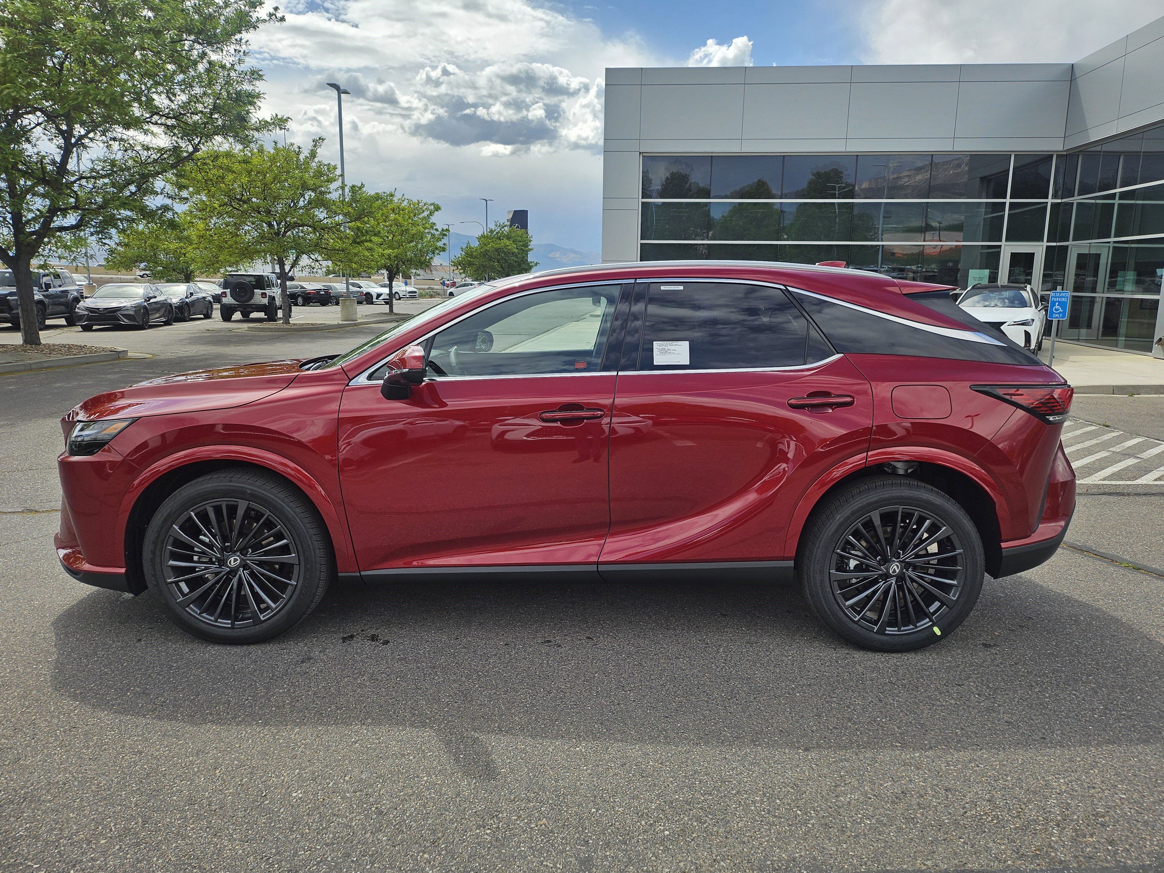 New 2026 Matador Red Mica Lexus PREMIUM image 9